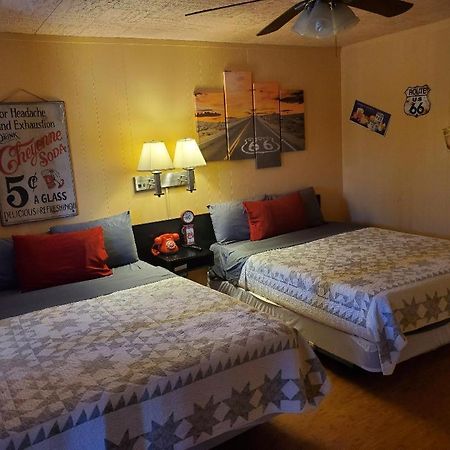 Brad'S Desert Inn Holbrook Εξωτερικό φωτογραφία